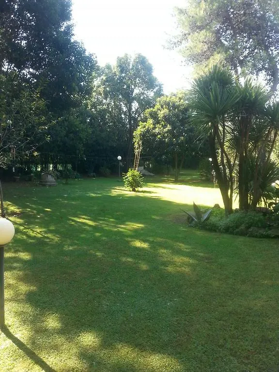 Appia Antica Cottage Rome 2*,